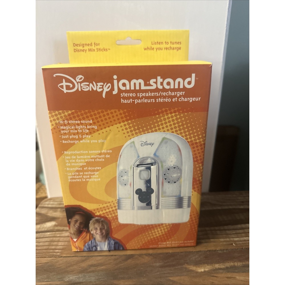 Disney Jam Stand Max Stereo Speakers and Recharger  2006 Model DDS8012 NIB